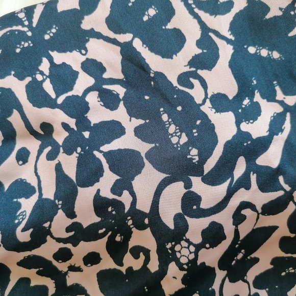 Max Studio Pattern Dress - Picture 4 of 4